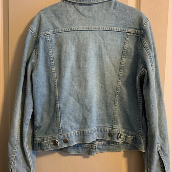 Halogen Size L Women's Faded Denim Jacket Long Sleeve Four Pocket Button Front - Picture 7 of 9